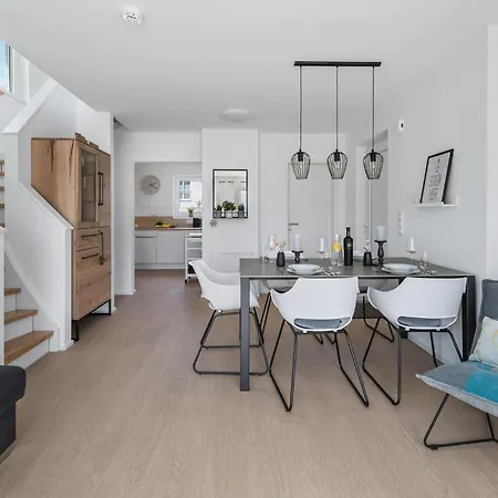 Hébergement de vacances Haus Glueckseeligkeit *
