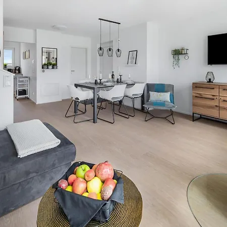 Haus Glueckseeligkeit *